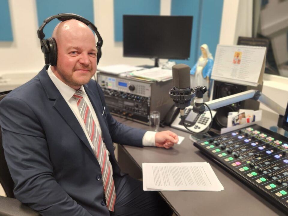František Jablonovský, Finančný GURU. rozhlasové štúdio Rádio Mária www.radiomaria.sk
